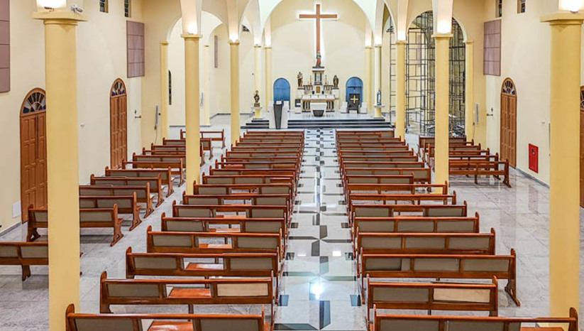 Imagem 1 - Após seis meses em reforma, Catedral de Santa Luzia reabre suas portas nesta quarta-feira, 9. O templo religioso e também importante símbolo turístico da cidade de Mossoró retomará suas celebrações faltando pouco menos de um mês para o início da Festa de Santa Luzia. A cerimônia de Dedicação da Igreja será presidida pelo Bispo Diocesano Dom Mariano Manzana, às 19h, concelebrada pelo Vigário Geral e pároco da Catedral, Padre Flávio Augusto, com a comunidade presente. Imagem 1 - Após seis meses em reforma, Catedral de Santa Luzia reabre suas portas nesta quarta-feira, 9. O templo religioso e também importante símbolo turístico da cidade de Mossoró retomará suas celebrações faltando pouco menos de um mês para o início da Festa de Santa Luzia. A cerimônia de Dedicação da Igreja será presidida pelo Bispo Diocesano Dom Mariano Manzana, às 19h, concelebrada pelo Vigário Geral e pároco da Catedral, Padre Flávio Augusto, com a comunidade presente.