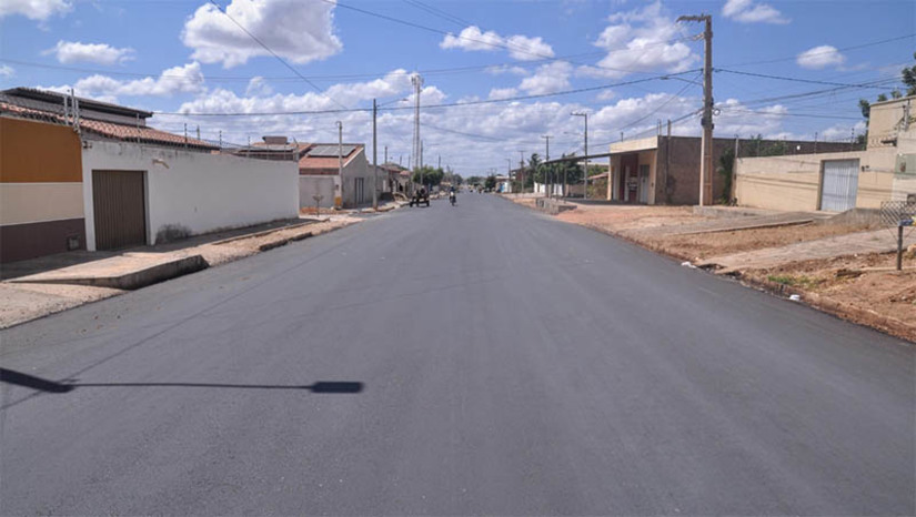 Imagem 1 - Pesquisa sobre efeitos da pandemia pela Covid-19 será realizada em bairros de Mossoró. O questionário será realizado pela Secretaria de Saúde, em parceria com a Organização Panamericana de Saúde (OPAS). Os pesquisadores visitarão, nesta segunda-feira (14) e terça-feira (15), imóveis localizados nos Abolições I, II, III, IV e V. A OPAS pede que a população mossoroense colabore e que participe do levantamento, caso seu domicílio seja visitado por algum pesquisador nesses dois dias. Os pesquisadores estarão devidamente fardados e identificados. Imagem 1 - Pesquisa sobre efeitos da pandemia pela Covid-19 será realizada em bairros de Mossoró. O questionário será realizado pela Secretaria de Saúde, em parceria com a Organização Panamericana de Saúde (OPAS). Os pesquisadores visitarão, nesta segunda-feira (14) e terça-feira (15), imóveis localizados nos Abolições I, II, III, IV e V. A OPAS pede que a população mossoroense colabore e que participe do levantamento, caso seu domicílio seja visitado por algum pesquisador nesses dois dias. Os pesquisadores estarão devidamente fardados e identificados.