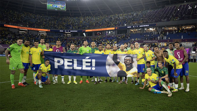 Imagem 1 -  Com a vitória, a seleção brasileira pega a Croácia pelas quartas de finais na Copa do Mundo do Qatar ao meio dia da próxima sexta-feira, dia 9. Ainda na sexta, jogam Argentina e Holanda, às 16h. No sábado, dia 10, estão previstos os jogos França e Inglaterra e os vencedores dos confrontos desta terça, entre  Marrocos e Espanha e Portugal e Suíça. Acesse e confira como foi o jogo com a Coreia do Sul (Fotos: Lucas Figueiredo/CBF)