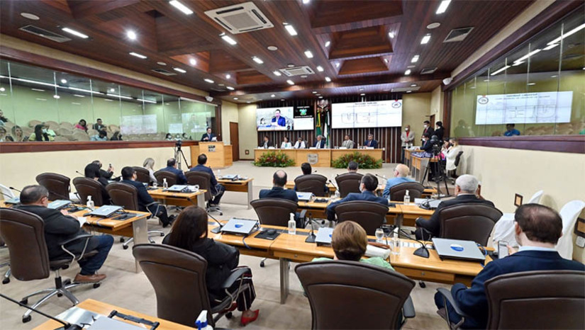 Imagem 1 - UERN homenageia Fátima e os 24 deputados estaduais com Medalha da Abolição. A homenagem foi feita durante solenidade, realizada na Assembleia Legislativa do Rio Grande do Norte, nesta segunda-feira (5). A concessão da medalha é feita a personalidades que tenham se notabilizado na prestação de serviços à comunidade, nas áreas de educação e cultura, sobretudo em benefício da Universidade. Imagem 1 - UERN homenageia Fátima e os 24 deputados estaduais com Medalha da Abolição. A homenagem foi feita durante solenidade, realizada na Assembleia Legislativa do Rio Grande do Norte, nesta segunda-feira (5). A concessão da medalha é feita a personalidades que tenham se notabilizado na prestação de serviços à comunidade, nas áreas de educação e cultura, sobretudo em benefício da Universidade.