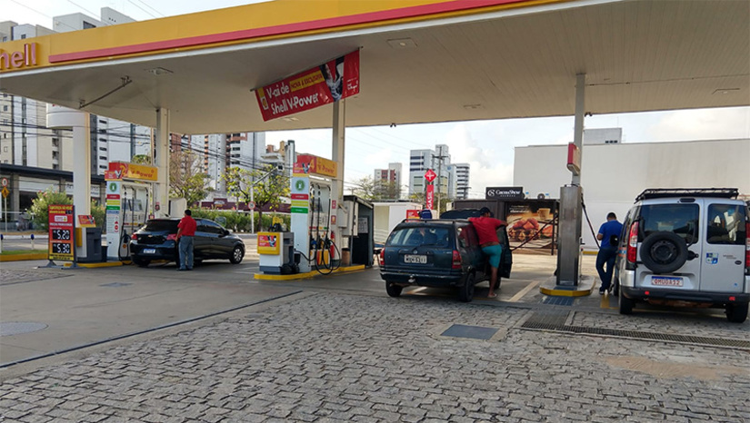 Imagem 1 - Segunda queda consecutiva: arrecadação de ICMS no RN registra baixa de 11,5% em novembro. O dado foi divulgado nesta quinta-feira (15), pela Secretaria Estadual de Tributação (SET-RN). Em novembro/22, o recolhimento do tributo foi de R$ 594 milhões. Por isso, as receitas próprias totais do Rio Grande do Norte voltam a amargar perdas. No mês, o total recolhido foi de R$ 624 milhões, 9,4% a menos que em igual mês do ano passado, quando o estado havia arrecadado R$ 689 milhões. Isso representa uma perda nominal de R$ 65 milhões. No mês anterior, as receitas próprias totais já haviam sofrido uma redução nominal de 3,4%, a primeira retração desde o início do exercício da atual gestão, em 2019. Imagem 1 - Segunda queda consecutiva: arrecadação de ICMS no RN registra baixa de 11,5% em novembro. O dado foi divulgado nesta quinta-feira (15), pela Secretaria Estadual de Tributação (SET-RN). Em novembro/22, o recolhimento do tributo foi de R$ 594 milhões. Por isso, as receitas próprias totais do Rio Grande do Norte voltam a amargar perdas. No mês, o total recolhido foi de R$ 624 milhões, 9,4% a menos que em igual mês do ano passado, quando o estado havia arrecadado R$ 689 milhões. Isso representa uma perda nominal de R$ 65 milhões. No mês anterior, as receitas próprias totais já haviam sofrido uma redução nominal de 3,4%, a primeira retração desde o início do exercício da atual gestão, em 2019.