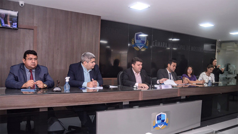Imagem 1 - Secretários apresentam projeto do “Mossoró Realiza” à Câmara Municipal Imagem 1 - Secretários apresentam projeto do “Mossoró Realiza” à Câmara Municipal