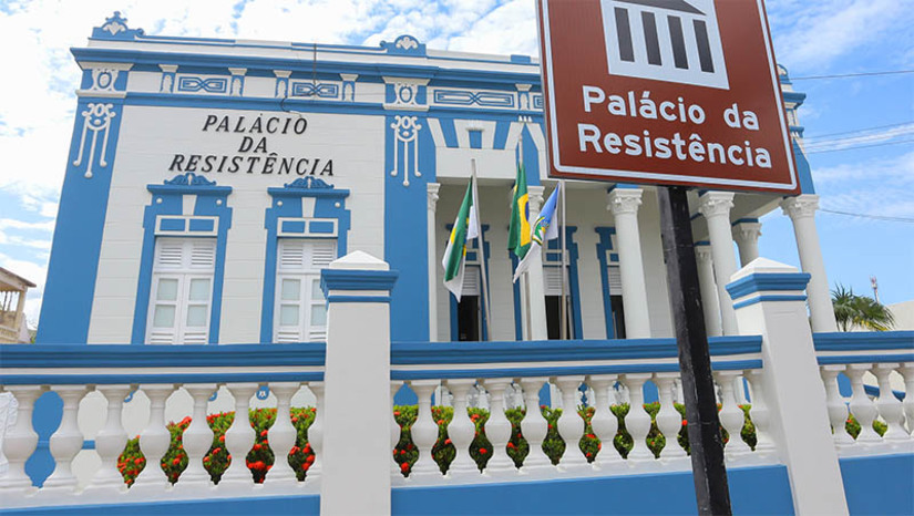Imagem 1 -  Prefeitura de Mossoró prestará contas das ações realizadas em 2022 nesta quarta (21). O objetivo do evento é publicizar à sociedade mossoroense, representantes de instituições e servidores, todas as ações e realizações da administração municipal ocorridas ao longo deste ano. O encontro acontecerá às 14h, no Teatro Municipal Dix-huit Rosado.