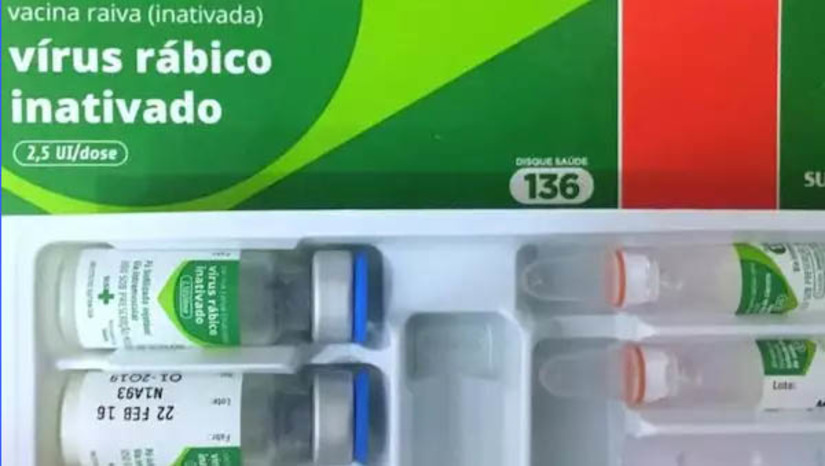 Imagem 1 - Escassez de soro antirrábico faz Sesap emitir nota sobre uso racional do imunobiológico. A nota orientativa também faz menção a imunoglobulina humana. Os dois são utilizados no tratamento de casos de raiva. O documento segue uma orientação nacional diante da escassez do soro e da imunoglobulina em todo o país. No Rio Grande do Norte, o atual cenário epidemiológico da raiva registra 47 casos de animais positivos. Parte desses casos são provocados por variantes virais de origem silvestre, como morcegos e canídeos selvagens. O último caso de raiva humana foi registrado em 2010, no município de Frutuoso Gomes; veja também orientações sobre como proceder em caso de ataques de animais. Imagem 1 - Escassez de soro antirrábico faz Sesap emitir nota sobre uso racional do imunobiológico. A nota orientativa também faz menção a imunoglobulina humana. Os dois são utilizados no tratamento de casos de raiva. O documento segue uma orientação nacional diante da escassez do soro e da imunoglobulina em todo o país. No Rio Grande do Norte, o atual cenário epidemiológico da raiva registra 47 casos de animais positivos. Parte desses casos são provocados por variantes virais de origem silvestre, como morcegos e canídeos selvagens. O último caso de raiva humana foi registrado em 2010, no município de Frutuoso Gomes; veja também orientações sobre como proceder em caso de ataques de animais.