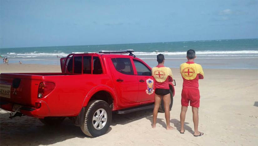 Imagem 1 - Comandante Geral do Corpo de Bombeiros dá dicas para evitar afogamento no veraneio. O coronel Luiz Monteiro Júnior conversou com a reportagem do MOSSORÓ HOJE, nesta quinta-feira (29) e passou orientações importantes, principalmente para pais e responsáveis por crianças, para evitar acidentes neste período de férias escolares e veraneio, quando muitas pessoas estão em praias, piscinas e rios; confira! Imagem 1 - Comandante Geral do Corpo de Bombeiros dá dicas para evitar afogamento no veraneio. O coronel Luiz Monteiro Júnior conversou com a reportagem do MOSSORÓ HOJE, nesta quinta-feira (29) e passou orientações importantes, principalmente para pais e responsáveis por crianças, para evitar acidentes neste período de férias escolares e veraneio, quando muitas pessoas estão em praias, piscinas e rios; confira!