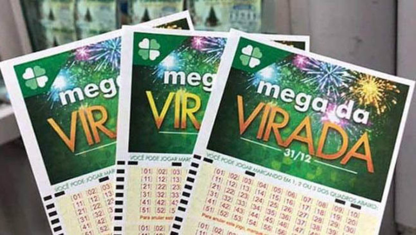 Imagem 1 -  Estimativa de prêmio para a Mega da Virada 2022 atinge valor histórico de R$ 500 milhões. O valor é 32% superior ao pago em 2021, de R$ 378,1 milhões, que já tinha atingido a marca de maior prêmio de loterias no Brasil. As apostas podem ser feitas até as 17h deste sábado (31/12). O sorteio será realizado também no sábado em um estúdio de TV aberta e transmitido por diversas emissoras a partir das 20h.