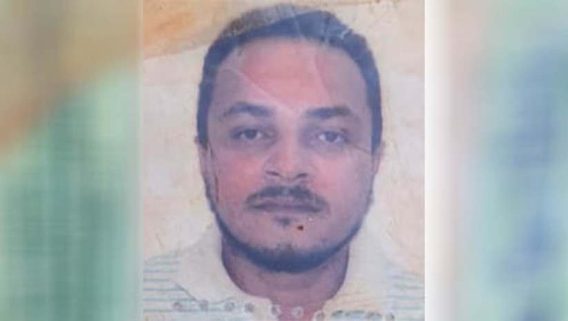 Imagem 1 - Agricultor é morto a tiros em frente a própria casa no Sítio Arisco, região da Maisa. O crime aconteceu no início da tarde desta quarta-feira (18). A vítima foi identificada como Sebastião Felipe Barbosa, de 31 anos. A esposa dele informou à Polícia Militar que estava dentro de casa quando ouviu um carro se aproximar e uma pessoa teria chamado o nome dele, logo em seguida, ela ouviu os disparos. Os criminosos fugiram sem que ela visse de quem se tratava. A vítima morreu no local. Sabe-se até o momento que Sebastião era usuário de drogas. A Polícia Civil vai investigar o caso. Imagem 1 - Agricultor é morto a tiros em frente a própria casa no Sítio Arisco, região da Maisa. O crime aconteceu no início da tarde desta quarta-feira (18). A vítima foi identificada como Sebastião Felipe Barbosa, de 31 anos. A esposa dele informou à Polícia Militar que estava dentro de casa quando ouviu um carro se aproximar e uma pessoa teria chamado o nome dele, logo em seguida, ela ouviu os disparos. Os criminosos fugiram sem que ela visse de quem se tratava. A vítima morreu no local. Sabe-se até o momento que Sebastião era usuário de drogas. A Polícia Civil vai investigar o caso.
