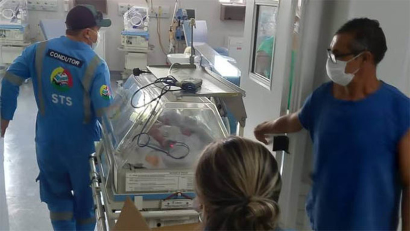 Imagem 1 -  O serviço que funciona no Hospital Central Coronel Pedro Germano (Hospital da Polícia Militar) para o Hospital Pediátrico Maria Alice Fernandes, ambos em Natal. Os seis leitos atualmente existentes na UTI Neonatal (Utin) do Hospital da Polícia Militar serão transferidos para a UTIN do Hospital Maria Alice Fernandes, que também ganhará 4 novos leitos, totalizando, assim, 10 leitos disponíveis à população. Na última segunda-feira (31), foi realizada a transferência do primeiro bebê.