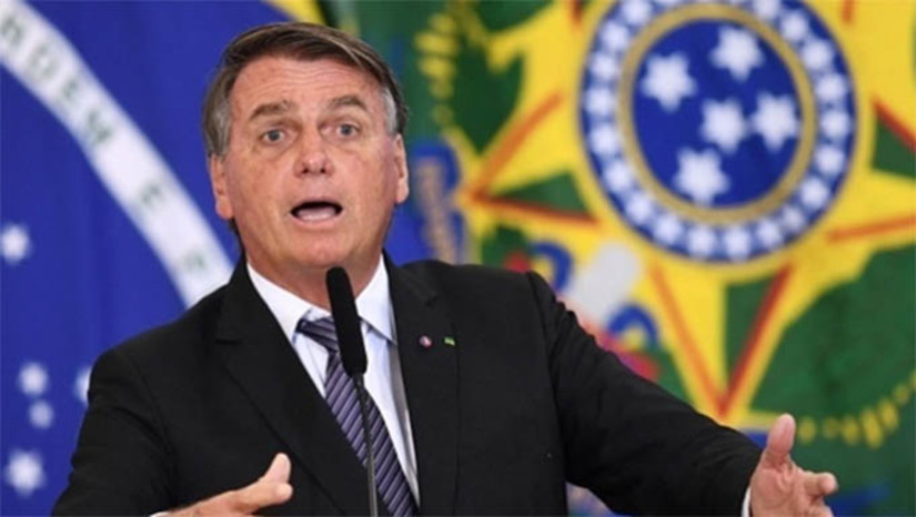 Imagem 1 - O mesmo aconteceu não por este não concordar com a entrada da regulamentação, mas sim por “esquecimento” do mesmo, segundo as informações providenciadas por um dos outlets de media, o que poderá mesmo levar a queixas-crime contra à sua pessoa. Imagem 1 - O mesmo aconteceu não por este não concordar com a entrada da regulamentação, mas sim por “esquecimento” do mesmo, segundo as informações providenciadas por um dos outlets de media, o que poderá mesmo levar a queixas-crime contra à sua pessoa.