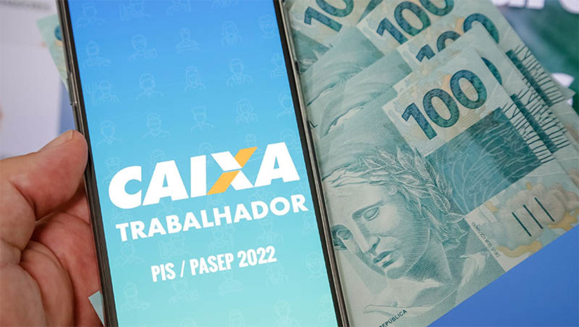 Imagem 1 - Pagamento do PIS começa no dia 15 de fevereiro para os nascidos em janeiro; confira o calendário. O calendário de pagamento segue até o mês de julho, com o pagamento do abono salarial para os nascidos em novembro e dezembro. Os trabalhadores que possuem conta corrente ou poupança na CAIXA receberão o crédito em sua conta no banco, de acordo com o mês de seu nascimento. Os demais beneficiários receberão os valores por meio da Poupança Social Digital, aberta automaticamente pela CAIXA, também conforme o calendário de pagamento. Imagem 1 - Pagamento do PIS começa no dia 15 de fevereiro para os nascidos em janeiro; confira o calendário. O calendário de pagamento segue até o mês de julho, com o pagamento do abono salarial para os nascidos em novembro e dezembro. Os trabalhadores que possuem conta corrente ou poupança na CAIXA receberão o crédito em sua conta no banco, de acordo com o mês de seu nascimento. Os demais beneficiários receberão os valores por meio da Poupança Social Digital, aberta automaticamente pela CAIXA, também conforme o calendário de pagamento.