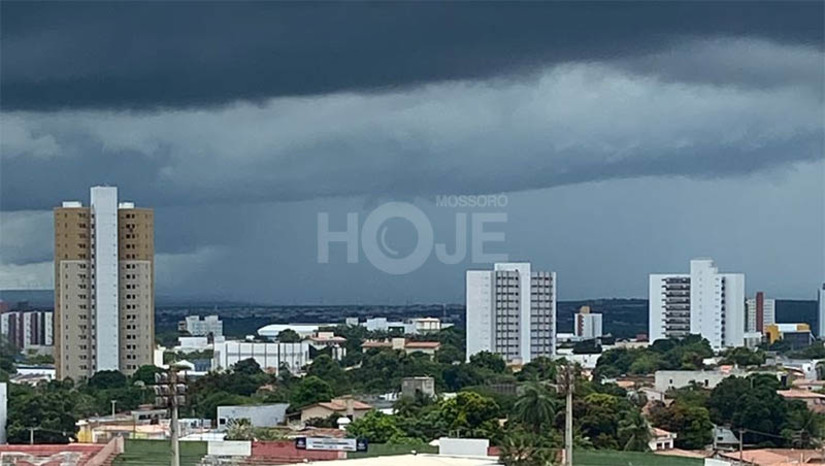 Imagem 1 - RN registra chuvas acima de 100mm em todas as regiões; precipitações devem continuar esta semana. De acordo com a Emparn, os maiores volumes foram registrados em João Câmara (Agreste Potiguar) 197,1mm, Timbaúba dos Batistas (Central Potiguar) 139,8mm, Olho D’água dos Borges (Oeste Potiguar) 127,6mm, Parnamirim (Leste Potiguar) 102,8mm (Leste). Os dados referem-se ao período entre às 9h15 da sexta-feira (17) até o mesmo horário de hoje (20). Ainda segundo a empresa, as chuvas devem continuar e as temperaturas para esta semana deverão variar entre 22°C, nas madrugadas e 34°C, durante as tardes no litoral potiguar. No interior, os termômetros devem variar entre 20°C e 38°C. Imagem 1 - RN registra chuvas acima de 100mm em todas as regiões; precipitações devem continuar esta semana. De acordo com a Emparn, os maiores volumes foram registrados em João Câmara (Agreste Potiguar) 197,1mm, Timbaúba dos Batistas (Central Potiguar) 139,8mm, Olho D’água dos Borges (Oeste Potiguar) 127,6mm, Parnamirim (Leste Potiguar) 102,8mm (Leste). Os dados referem-se ao período entre às 9h15 da sexta-feira (17) até o mesmo horário de hoje (20). Ainda segundo a empresa, as chuvas devem continuar e as temperaturas para esta semana deverão variar entre 22°C, nas madrugadas e 34°C, durante as tardes no litoral potiguar. No interior, os termômetros devem variar entre 20°C e 38°C.