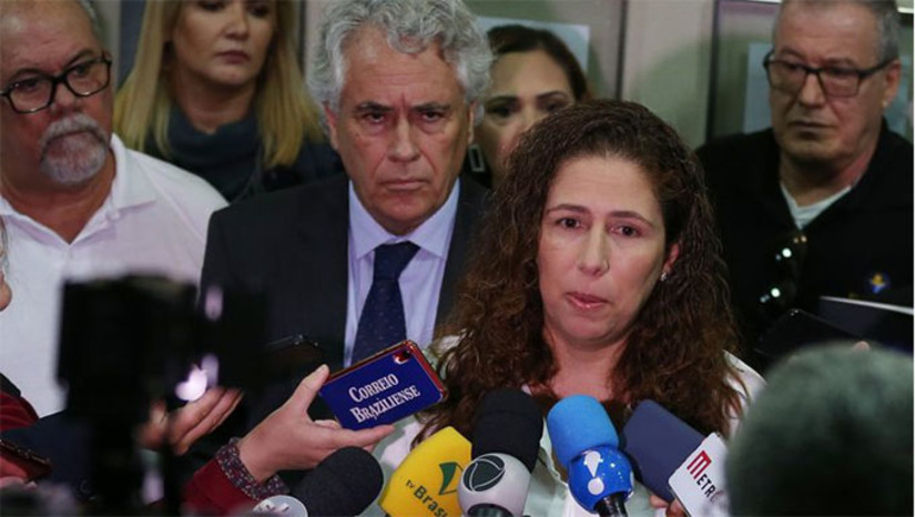 Imagem 1 - Os servidores do Poder Executivo Federal vão ter os salários reajustados, de forma linear, em 9%. O auxílio-alimentação teve aumento de 43,6%, equivalente a R$ 200, passando dos atuais R$ 458 para R$ 658. Os aumentos começam a valer em 1º de maio, no Dia do Trabalhador. O termo do acordo (nº 1/2023) foi assinado em evento, na manhã desta sexta-feira (24), em Brasília, após os servidores federais aceitarem proposta de reajuste, no dia 17. Imagem 1 - Os servidores do Poder Executivo Federal vão ter os salários reajustados, de forma linear, em 9%. O auxílio-alimentação teve aumento de 43,6%, equivalente a R$ 200, passando dos atuais R$ 458 para R$ 658. Os aumentos começam a valer em 1º de maio, no Dia do Trabalhador. O termo do acordo (nº 1/2023) foi assinado em evento, na manhã desta sexta-feira (24), em Brasília, após os servidores federais aceitarem proposta de reajuste, no dia 17.