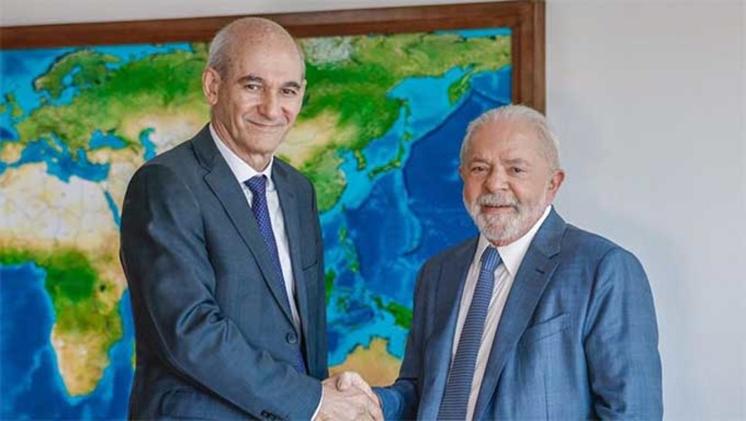 Imagem 1 - Amaro assume no lugar do ex-ministro Gonçalves Dias, que deixou o cargo em 19 de abril após a divulgação de imagens que o mostravam no interior do Palácio do Planalto, interagindo com os vândalos, no dia dos atos golpistas de 8 de janeiro, em Brasília. Desde então, o secretário executivo do Ministério da Justiça, Ricardo Cappelli estava como chefe interino do GSI. Imagem 1 - Amaro assume no lugar do ex-ministro Gonçalves Dias, que deixou o cargo em 19 de abril após a divulgação de imagens que o mostravam no interior do Palácio do Planalto, interagindo com os vândalos, no dia dos atos golpistas de 8 de janeiro, em Brasília. Desde então, o secretário executivo do Ministério da Justiça, Ricardo Cappelli estava como chefe interino do GSI.