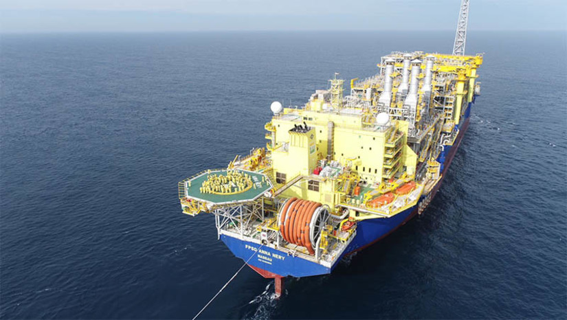 Imagem 1 - Presidente da Petrobras diz que está preparando a empresa para o futuro da transição energética . Jean Paul Preste assumiu a presidência da maior companhia da América Latina há 100 dias. A composição da diretoria executiva, que completa a Alta Administração da empresa, foi concluída em meados de abril, enquanto o Conselho de Administração só teve seus novos membros eleitos, incluindo os representantes do acionista majoritário, no último dia 27 de abril. O gestor fez um balanço dos primeiros 100 dias. Entre os destaques, estão a contratação mais mais de 1500 novos empregados aprovados em processo seletivo público, além da assinatura de mais de R$ 22,8 bilhões em contratos. Imagem 1 - Presidente da Petrobras diz que está preparando a empresa para o futuro da transição energética . Jean Paul Preste assumiu a presidência da maior companhia da América Latina há 100 dias. A composição da diretoria executiva, que completa a Alta Administração da empresa, foi concluída em meados de abril, enquanto o Conselho de Administração só teve seus novos membros eleitos, incluindo os representantes do acionista majoritário, no último dia 27 de abril. O gestor fez um balanço dos primeiros 100 dias. Entre os destaques, estão a contratação mais mais de 1500 novos empregados aprovados em processo seletivo público, além da assinatura de mais de R$ 22,8 bilhões em contratos.