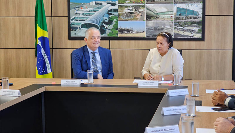 Imagem 1 -  Fátima apresenta ao ministro de Portos e Aeroportos a relatório do Porto-Indústria Verde. O empreendimento, que será construído no Litoral Norte Potiguar, será fruto de uma parceria público privada (PPP) para viabilizar a produção de energia eólica no mar e de hidrogênio verde, considerado o combustível do futuro. O programa estadual de hidrogênio verde e o projeto de instalação do novo porto são considerados fundamentais para o desenvolvimento do Rio Grande do Norte, que busca investidores internacionais, a exemplo dos contatos mantidos recentemente em Portugal e na China.