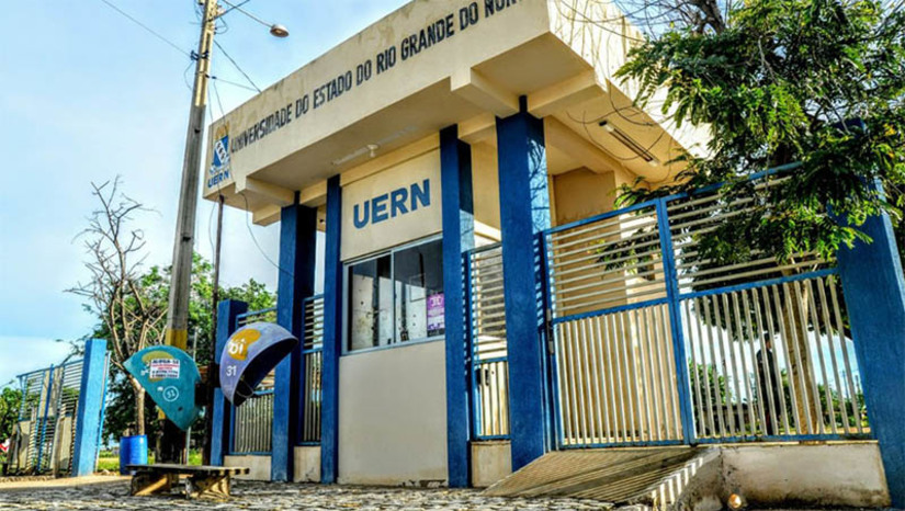 Imagem 1 -  I Semana de Jornalismo da UERN acontece de 29 de maio a 2 de junho. O evento contará com oficinas, rodas de conversa com professores e profissionais de comunicação, além de exposições. O objetivo é reunir profissionais da área da comunicação para compartilhar suas experiências e debater temas importantes. O evento é aberto ao público geral interessado em conhecer mais sobre a profissão. As inscrições podem ser feitas gratuitamente por meio do link disponível na matéria completa, no MH.
