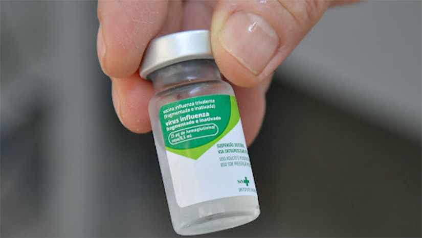 Imagem 1 - Sesap promove Arraiá da Vacinação para diminuir internações por vírus respiratórios. A campanha Arraiá da Vacinação vem para reforçar que a imunização, a prevenção e o diagnóstico precoce diminuem a ocorrência de casos mais graves de influenza e bronquiolites. Os casos de internações por vírus respiratórios tem gerado filas de espera por leitos clínicos e leitos de UTI Pediátrica nos hospitais do Rio Grande do Norte. O arraiá da vacinação acontece de 19 a 30 de junho em todos os municípios Potiguares. Imagem 1 - Sesap promove Arraiá da Vacinação para diminuir internações por vírus respiratórios. A campanha Arraiá da Vacinação vem para reforçar que a imunização, a prevenção e o diagnóstico precoce diminuem a ocorrência de casos mais graves de influenza e bronquiolites. Os casos de internações por vírus respiratórios tem gerado filas de espera por leitos clínicos e leitos de UTI Pediátrica nos hospitais do Rio Grande do Norte. O arraiá da vacinação acontece de 19 a 30 de junho em todos os municípios Potiguares.