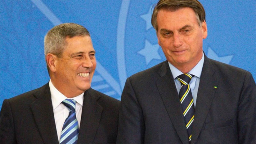 Imagem 1 - TSE: julgamento de ação que pede inelegibilidade de Bolsonaro começa nesta quinta, 22. O Tribunal Superior Eleitoral reservou três sessões ordinárias para a análise do processo, movido pelo Partido Democrático Trabalhista (PDT). Além da sessão de quinta-feira (22), o Tribunal poderá prosseguir com o julgamento nas sessões subsequentes de terça e quinta-feira (27 e 29). O relator da ação é o corregedor-geral eleitoral, ministro Benedito Gonçalves. OPDT acusa Bolsonaro e o ex-candidato a vice dele nas eleições 2022, Walter Braga Netto, de cometerem abuso de poder político e uso indevido dos meios de comunicação, durante reunião do então presidente Jair Bolsonaro com embaixadores estrangeiros, no Palácio da Alvorada, em 18 de julho de 2022. Imagem 1 - TSE: julgamento de ação que pede inelegibilidade de Bolsonaro começa nesta quinta, 22. O Tribunal Superior Eleitoral reservou três sessões ordinárias para a análise do processo, movido pelo Partido Democrático Trabalhista (PDT). Além da sessão de quinta-feira (22), o Tribunal poderá prosseguir com o julgamento nas sessões subsequentes de terça e quinta-feira (27 e 29). O relator da ação é o corregedor-geral eleitoral, ministro Benedito Gonçalves. OPDT acusa Bolsonaro e o ex-candidato a vice dele nas eleições 2022, Walter Braga Netto, de cometerem abuso de poder político e uso indevido dos meios de comunicação, durante reunião do então presidente Jair Bolsonaro com embaixadores estrangeiros, no Palácio da Alvorada, em 18 de julho de 2022.