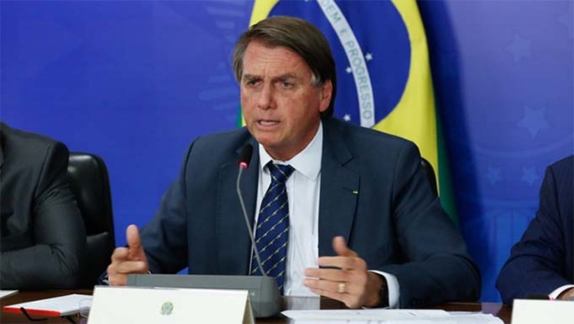 Imagem 1 -  TSE começa a julgar ação do PDT contra Bolsonaro nesta quinta, 22. Tribunal reservou três sessões para a análise do processo que pede inelegibilidade de Bolsonaro e Braga Netto. Uma reunião realizada pelo então presidente em julho de 2022 será analisada pelos ministros do TSE. Na ocasião, Bolsonaro reuniu, na residência oficial do Palácio da Alvorada, embaixadores de países estrangeiros para fazer ataques infundados sobre as urnas eletrônicas e o sistema eleitoral.