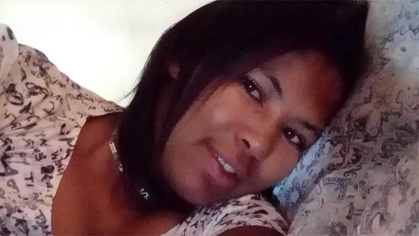 Imagem 1 - Mulher que sofreu acidente de moto na Maísa tem morte cerebral confirmada; família vai doar os órgãos. Marina Leoncio de Lima, de 35 anos, foi vítima de uma colisão envolvendo três motocicletas, no sábado (17), na área central da Maisa. A mulher foi socorrida em estado grave para o HRTM, onde permaneceu internada até esta sexta-feira (23), quando teve a morte cerebral confirmada. A comunicação do hospital confirmou que a família passou pela entrevista da Comissão Intra-Hospitalar de Doação de Órgão e, mesmo em meio a dor da perda, decidiu salvar outras vidas por meio da doação dos órgãos de Marina. A captação ainda não tem data definida. Imagem 1 - Mulher que sofreu acidente de moto na Maísa tem morte cerebral confirmada; família vai doar os órgãos. Marina Leoncio de Lima, de 35 anos, foi vítima de uma colisão envolvendo três motocicletas, no sábado (17), na área central da Maisa. A mulher foi socorrida em estado grave para o HRTM, onde permaneceu internada até esta sexta-feira (23), quando teve a morte cerebral confirmada. A comunicação do hospital confirmou que a família passou pela entrevista da Comissão Intra-Hospitalar de Doação de Órgão e, mesmo em meio a dor da perda, decidiu salvar outras vidas por meio da doação dos órgãos de Marina. A captação ainda não tem data definida.