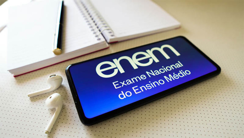 Imagem 1 - RN tem 100.702 inscritos no Enem 2023; em todo o Brasil são mais de 3,9. O número indica uma retomada no que diz respeito ao aumento de participantes, se comparado aos dados do biênio anterior. O avanço registrado pelo Instituto Nacional de Estudos e Pesquisas Educacionais Anísio Teixeira (Inep), a nível de Brasil, é de 13,1%, em relação a 2022, quando foram 3.476.226; e de 14,2%, em relação a 2021, que teve 3.444.171 inscritos. Imagem 1 - RN tem 100.702 inscritos no Enem 2023; em todo o Brasil são mais de 3,9. O número indica uma retomada no que diz respeito ao aumento de participantes, se comparado aos dados do biênio anterior. O avanço registrado pelo Instituto Nacional de Estudos e Pesquisas Educacionais Anísio Teixeira (Inep), a nível de Brasil, é de 13,1%, em relação a 2022, quando foram 3.476.226; e de 14,2%, em relação a 2021, que teve 3.444.171 inscritos.
