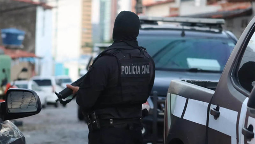 Imagem 1 - RN apresenta redução 7,6% nos casos de homicídios registrados no primeiro semestre de 2023. Em números absolutos, de acordo com dados da Sesed, foram 567 Condutas Violentas Letais e Intencionais (CVLIs) nos primeiros seis meses de 2022 em todo o Rio Grande do Norte, contra 524 crimes de janeiro a junho deste ano, ou seja, 43 crimes a menos. No município de Mossoró, a redução foi de 34,2%, com 76 casos registrados no primeiro semestre de 2022, contra 50 no mesmo período de 2023. Imagem 1 - RN apresenta redução 7,6% nos casos de homicídios registrados no primeiro semestre de 2023. Em números absolutos, de acordo com dados da Sesed, foram 567 Condutas Violentas Letais e Intencionais (CVLIs) nos primeiros seis meses de 2022 em todo o Rio Grande do Norte, contra 524 crimes de janeiro a junho deste ano, ou seja, 43 crimes a menos. No município de Mossoró, a redução foi de 34,2%, com 76 casos registrados no primeiro semestre de 2022, contra 50 no mesmo período de 2023.