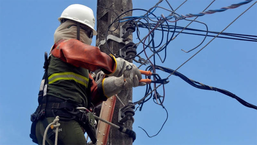 Imagem 1 -  229 cliente de Mossoró terão fornecimento de energia interrompido para manutenção de rede. A Neoenergia Cosern informou que precisará interromper o fornecimento para  realizar manutenção preventiva e reforço da rede elétrica, no dia 19 de julho. Serão afetados os clientes com residências localizadas na Av. Mota Neto e adjacências, no bairro Nova Betânia. O desligamento da rede ocorrerá das 8h às 12h. “Caso os serviços sejam realizados antes do horário previsto, a rede será energizada sem aviso prévio”, informou a companhia.