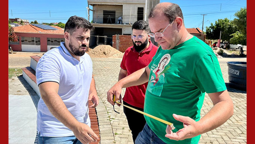 Imagem 1 - Principal investimento foi conquistado junto ao Governo do Estado; Trata-se da Construção do IERN, orçado em 12 milhões. Esta obra está avançada. Outro grande investimento é a construção de uma creche, recursos destinado pelo mandato do deputado federal Benes Leocádio na ordem de R$ 3 milhões. Os investimentos, segundo destaca o prefeito Raimundo Pezão, só foi possível trazer para Umarial, porque as contas foram organizadas, colocados salários em dia. "Umarizal já e outra completamente diferente de quando assumir", destaca o gestor Imagem 1 - Principal investimento foi conquistado junto ao Governo do Estado; Trata-se da Construção do IERN, orçado em 12 milhões. Esta obra está avançada. Outro grande investimento é a construção de uma creche, recursos destinado pelo mandato do deputado federal Benes Leocádio na ordem de R$ 3 milhões. Os investimentos, segundo destaca o prefeito Raimundo Pezão, só foi possível trazer para Umarial, porque as contas foram organizadas, colocados salários em dia. "Umarizal já e outra completamente diferente de quando assumir", destaca o gestor