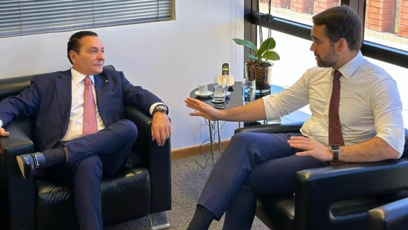 Imagem 1 -  Eduardo Leite fará evento “Diálogos Tucanos RN” com Ezequiel e reunirá lideranças no próximo dia 18  . Esta semana prefeitos, vice-prefeitos, vereadores e pré-candidatos do PSDB serão mobilizados para o evento. O encontro regional acontecerá em Natal. O evento servirá para ouvir líderes e militância sobre o futuro do partido no Brasil. Eduardo já percorreu os Estados da Bahia, Goiás, Mato Grosso do Sul e Espírito Santo, para discutir o futuro do país e também a reconstrução do partido.