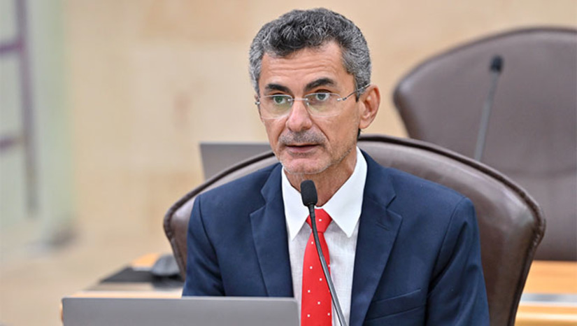 Imagem 1 -  O debate acontecerá na Câmara Municipal de Parelhas. Proposta pelo deputado Francisco do PT, a audiência tem como objetivo debater a parceria anunciada entre o e-commerce chinês “Shein” e a empresa Coteminas, para produção de roupas no Estado do Rio Grande do Norte.   “Este acordo tem o potencial de fortalecer a cadeia econômica do estado, tornando-a mais densa, e por consequência, gerar empregos e melhorar o encadeamento econômico potiguar”, justificou Francisco.