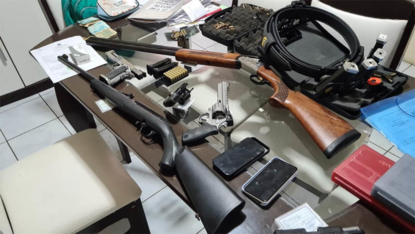 Imagem 1 - MPRN denuncia seridonese e mais 7 por lavar dinheiro do tráfico com uso de imóveis, fazenda e igrejas. O grupo foi alvo da operação Plata, deflagrada pelo MPRN no dia 14 de fevereiro deste ano, com o apoio da Polícia Militar do RN e dos Ministérios Públicos de sete estados e, ainda, do Depen. A Justiça potiguar já acatou a 4ª denúncia do caso, contra os 8 réus, que passam a responder formalmente pelos crimes de lavagem de dinheiro e associação criminosa. Ao todo, o MPRN já ofereceu denúncias contra 23 pessoas em decorrência da operação Plata. Imagem 1 - MPRN denuncia seridonese e mais 7 por lavar dinheiro do tráfico com uso de imóveis, fazenda e igrejas. O grupo foi alvo da operação Plata, deflagrada pelo MPRN no dia 14 de fevereiro deste ano, com o apoio da Polícia Militar do RN e dos Ministérios Públicos de sete estados e, ainda, do Depen. A Justiça potiguar já acatou a 4ª denúncia do caso, contra os 8 réus, que passam a responder formalmente pelos crimes de lavagem de dinheiro e associação criminosa. Ao todo, o MPRN já ofereceu denúncias contra 23 pessoas em decorrência da operação Plata.