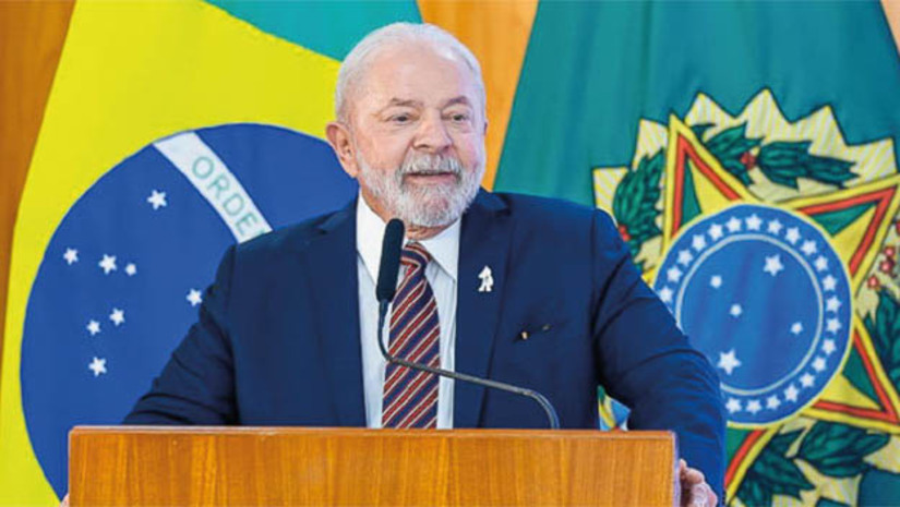 Imagem 1 - Lula deve chegar a Nova Déli na noite desta sexta (8) para participar da Cúpula do G20. O grupo reúne as 19 nações de maior economia do mundo e a União Europeia. A 18ª Cúpula do G20 acontece nos dias 9 e 10 deste mês. A cúpula é o ponto alto das atividades do G20 e marcará também a reta final da presidência rotativa do bloco, atualmente com a Índia, e que será assumida pelo governo brasileiro, pela primeira vez, a partir do dia 1º de dezembro. Imagem 1 - Lula deve chegar a Nova Déli na noite desta sexta (8) para participar da Cúpula do G20. O grupo reúne as 19 nações de maior economia do mundo e a União Europeia. A 18ª Cúpula do G20 acontece nos dias 9 e 10 deste mês. A cúpula é o ponto alto das atividades do G20 e marcará também a reta final da presidência rotativa do bloco, atualmente com a Índia, e que será assumida pelo governo brasileiro, pela primeira vez, a partir do dia 1º de dezembro.
