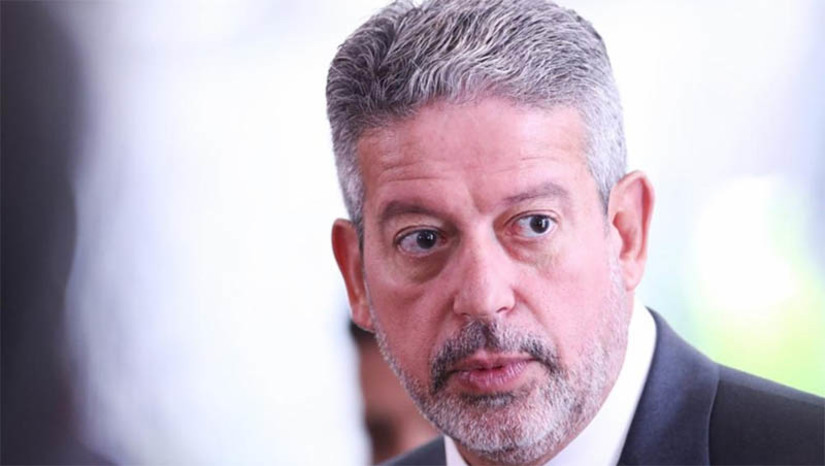 Imagem 1 -  [COLUNA ESPLANADA] Comandado pelo ex-ministro de Bolsonaro Ciro Nogueira (PI) e pelo presidente da Câmara dos Deputados, Arthur Lira (AL), o PP mantém a insaciedade por cargos no Governo Lula da Silva. Por ora, conseguiu apenas o Ministério do Esporte, sob o comando do deputado André Fufuca (MA). Caciques e líderes do partido têm batido ponto no Palácio do Planalto. Anteontem, foram recebidos pelo ministro das Relações Institucionais, Alexandre Padilha, e apresentaram nova fatura. Querem cargos na Companhia Nacional de Abastecimento (Conab) e na Fundação Nacional de Saúde (Funasa). Atualmente, a Conab é presidida pelo petista gaúcho Edegar Pretto - ligado ao MST. Depois de extinta, a Funasa será recriada pelo Governo. A Caixa Econômica Federal também está no radar do partido, que já a controlou nas gestões de Dilma Rousseff, Michel Temer e Jair Bolsonaro.
