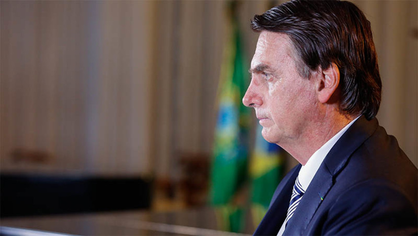 Imagem 1 -  [COLUNA ESPLANADA] O grupo do ex-presidente Jair Bolsonaro ensaia verbalmente o antídoto contra a delação de Mauro Cid, o (ainda) tenente-coronel que foi ajudante de ordens: “Ele fez porque quis, ninguém mandou”, diz veterano político. O suspense está em torno de Cid ter, ou não, prova da entrega dos supostos US$ 86 mil de venda de jóia presenteada ao ex-chefe.