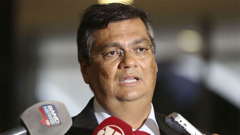Imagem 1 -  [COLUNA ESPLANADA] A quase certa nomeação do ministro Flávio Dino para o Supremo Tribunal Federal (STF) abrirá nova crise na Esplanada. A sucessão ao comando da pasta coloca em lados opostos o PSB, ao qual Dino é filiado, e setores do Partido dos Trabalhadores (PT). Nos bastidores, o atual ministro articula para emplacar o pupilo Ricardo Capelli, que ganhou visibilidade nacional como interventor na Segurança Pública do Distrito Federal após os atos de depredação de 8 de janeiro. Outro que desponta como possível sucessor de Dino é o advogado militante histórico do PT e coordenador do grupo Prerrogativas, Marco Aurélio Carvalho. Atualmente, ele ocupa uma cadeira no Conselho de Desenvolvimento Econômico Social Sustentável, o Conselhão, e tem trânsito livre no Palácio do Planalto e nos gabinetes de caciques do PT na Câmara e no Senado.