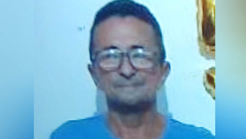 Imagem 1 - Polícia procura homem condenado por estupro de vulnerável na cidade de Mossoró. A imagem de Antonio Dehon Eufrasio Castro está sendo divulgada para que a população ajude a localizá-lo. Contra ele, existe um mandado de prisão definitiva, expedido pela 3ª Vara Criminal da Comarca de Mossoró, por um crime de estupro de vulnerável cometido contra uma criança de 7 anos, em 2020, no Alto do Sumaré. O criminoso foi visto recentemente nos municípios de Upanema e Mossoró. Quem souber qualquer informação que possa ajudar a capturá-lo, pode encaminhar para o contato (84) 9936-8947 da DPCA ou por meio do 181 da polícia civil. O anonimato da fonte é garantido. Imagem 1 - Polícia procura homem condenado por estupro de vulnerável na cidade de Mossoró. A imagem de Antonio Dehon Eufrasio Castro está sendo divulgada para que a população ajude a localizá-lo. Contra ele, existe um mandado de prisão definitiva, expedido pela 3ª Vara Criminal da Comarca de Mossoró, por um crime de estupro de vulnerável cometido contra uma criança de 7 anos, em 2020, no Alto do Sumaré. O criminoso foi visto recentemente nos municípios de Upanema e Mossoró. Quem souber qualquer informação que possa ajudar a capturá-lo, pode encaminhar para o contato (84) 9936-8947 da DPCA ou por meio do 181 da polícia civil. O anonimato da fonte é garantido.