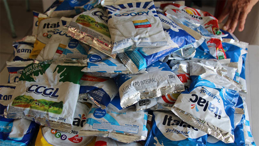 Imagem 1 -  Leite arrecadado em inscrições da Corrida do Servidor Nota Potiguar são doadas à instituições beneficentes. O Governo do RN concluiu a entrega, nesta quarta-feira (8), de cerca de 900 latas e/ou sacos de leite em pó para instituições beneficentes da capital e do interior do estado. A iniciativa faz parte do  Programa Estadual de Qualidade de Vida e Saúde no Trabalho (PQVST). Ao todo, 11 entidades foram beneficiadas, contribuindo, assim, para a alimentação de crianças e idosos que são assistidos nesses locais. 