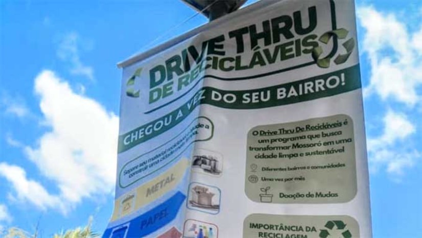 Imagem 1 - A iniciativa tem como objetivo incentivar a população a realizar a correta separação e destinação dos materiais recicláveis, contribuindo assim para a preservação do meio ambiente. Durante esse evento, os moradores poderão levar seus itens recicláveis, como papel, plástico e vidro, e entregá-los de forma rápida e conveniente, sem precisar sair do carro. Essa ação demonstra o comprometimento da Prefeitura em promover a conscientização ambiental e o engajamento da comunidade em práticas sustentáveis. Teremos distribuição de mudas de espécies nativas, frutíferas e medicinais. Além do mais, todo material coletado será disponibilizado para as associações de catadores de materiais recicláveis do município. Imagem 1 - A iniciativa tem como objetivo incentivar a população a realizar a correta separação e destinação dos materiais recicláveis, contribuindo assim para a preservação do meio ambiente. Durante esse evento, os moradores poderão levar seus itens recicláveis, como papel, plástico e vidro, e entregá-los de forma rápida e conveniente, sem precisar sair do carro. Essa ação demonstra o comprometimento da Prefeitura em promover a conscientização ambiental e o engajamento da comunidade em práticas sustentáveis. Teremos distribuição de mudas de espécies nativas, frutíferas e medicinais. Além do mais, todo material coletado será disponibilizado para as associações de catadores de materiais recicláveis do município.