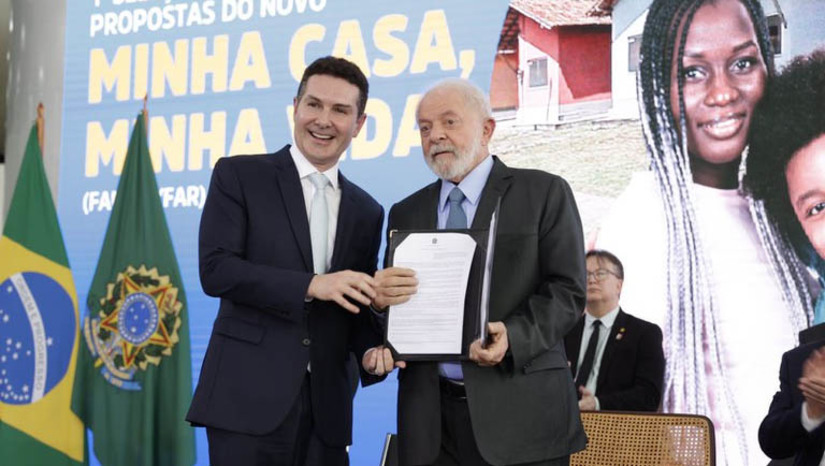Imagem 1 -  740 unidades da Faixa 1 do Novo Minha Casa, Minha Vida serão construídas em Mossoró. As unidades habitacionais desta faixa são voltadas para famílias com renda mensal de até 2 salários mínimos (R$ 2.640 em valores atuais). O Rio Grande do Norte foi contemplado com  4.603 residências, que serão distribuídas em 18 municípios, entre eles, Mossoró, que contará com dois residenciais, sendo um composto por 500 unidades e outro com 240. 