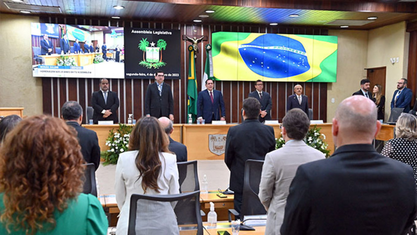 Imagem 1 -  Operando em caráter experimental desde em outubro de 2003 e inaugurada oficialmente em 15 de dezembro do mesmo ano, a TV Assembleia faz as transmissões das atividades legislativas, telejornal, documentários sobre a cultura e história do Rio Grande do Norte, além de programas de entrevistas e sobre os principais temas da sociedade.