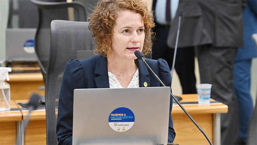 Imagem 1 -  ALRN promove audiência pública alusiva ao Dia da Pessoa com Deficiência. A proposição é da deputada Isolda Dantas (PT). O debate acontece nesta quinta-feira (7), a partir das 14h30, no auditório da Casa Legislativa. “A premência de organizarmos espaços de escuta e discussão acerca da temática, o qual afeta de forma direta a um expressivo contingente da população, enseja a inciativa da audiência pública”, justifica Isolda.