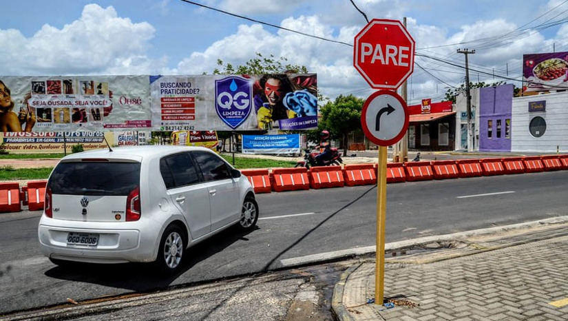 Imagem 1 - PMM vai apresentar estudo sobre viabilidade de mão única na João da Escóssia. O estudo técnico será apresentado às 15h desta segunda-feira (11), no lançamento do Projeto Mossoró Mobilidade 2.0. Toda a população está convidada a participar do encontro na Estação das Artes. A participação popular é fundamental para conhecimento das ações e seus efeitos no dia a dia do trânsito na cidade, segundo o Diretor de Mobilidade Urbana e Trânsito da Prefeitura de Mossoró, Luís Correia. Imagem 1 - PMM vai apresentar estudo sobre viabilidade de mão única na João da Escóssia. O estudo técnico será apresentado às 15h desta segunda-feira (11), no lançamento do Projeto Mossoró Mobilidade 2.0. Toda a população está convidada a participar do encontro na Estação das Artes. A participação popular é fundamental para conhecimento das ações e seus efeitos no dia a dia do trânsito na cidade, segundo o Diretor de Mobilidade Urbana e Trânsito da Prefeitura de Mossoró, Luís Correia.