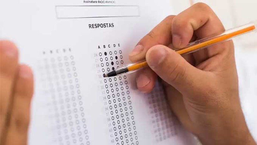 Imagem 1 - O Edital deve ser divulgado no dia 10 de janeiro. As inscrições vão começar dia 19 de janeiro e seguem até 9 de fevereiro. A realização da prova tem nova data indicativa de 5 de maio. As datas foram acordadas pelo ministério e a Cesgranrio, empresa vencedora do certame, a fim de garantir tempo suficiente para elaboração das provas. No Rio Grande do Norte, as provas serão aplicadas em quatro locais na cidade de Parnamirim. Imagem 1 - O Edital deve ser divulgado no dia 10 de janeiro. As inscrições vão começar dia 19 de janeiro e seguem até 9 de fevereiro. A realização da prova tem nova data indicativa de 5 de maio. As datas foram acordadas pelo ministério e a Cesgranrio, empresa vencedora do certame, a fim de garantir tempo suficiente para elaboração das provas. No Rio Grande do Norte, as provas serão aplicadas em quatro locais na cidade de Parnamirim.