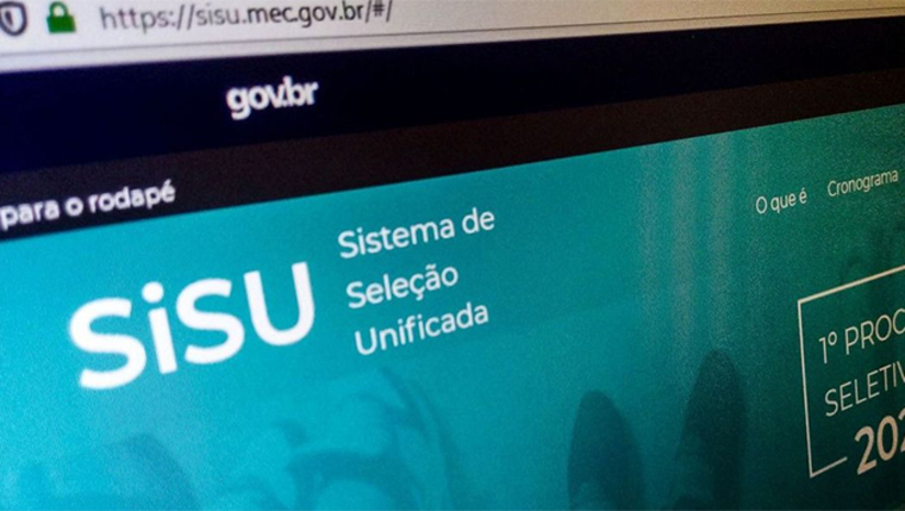 Imagem 1 -  A seleção para concorrer a essas vagas será baseada nas notas do Exame Nacional do Ensino Médio (Enem) de 2023. No entanto, é importante ressaltar que candidatos que fizeram o exame apenas para auto avaliação, os chamados treineiros, não poderão participar do Sisu. A Ufersa vai disponibilizar 2.750 vagas, a UERN oferecerá 2.509 vagas, a UFRN disponibilizará 7.186 vagas e o IFRN 1.316 vagas. As inscrições para o Sisu 2024 serão realizadas no período de 23 a 26 de janeiro.