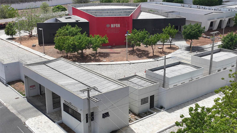 Imagem 1 - MP abre seleção para estagiários de graduação; há oportunidade para Mossoró. O Edital 001/2024, publicado nesta sexta-feira (19), regulamenta o processo seletivo que tem por objetivo a formação de Cadastro de Reserva para estágios nas Áreas Jurídica e Administrativa. As inscrições, gratuitas, serão realizadas entre os dias 22 de janeiro a 05 de fevereiro exclusivamente pelo site IEL RN. Imagem 1 - MP abre seleção para estagiários de graduação; há oportunidade para Mossoró. O Edital 001/2024, publicado nesta sexta-feira (19), regulamenta o processo seletivo que tem por objetivo a formação de Cadastro de Reserva para estágios nas Áreas Jurídica e Administrativa. As inscrições, gratuitas, serão realizadas entre os dias 22 de janeiro a 05 de fevereiro exclusivamente pelo site IEL RN.