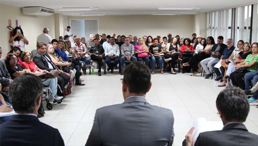 Imagem 1 -  A jurisprudência em questão abrange os servidores não estáveis, especificamente os que ingressaram no Estado sem concurso público. O Acórdão dispõe que o servidor não estável pode manter seu vínculo com o Instituto de Previdência dos Servidores (Ipern) se já estiver aposentado ou se aposentar até 25 de abril de 2024. Se aplicado, o Acórdão poderá implicar na concessão de 3.690 aposentadorias até essa data, segundo levantamento feito pela Secretaria de Estado da Administração (Sead). Governo do RN vai recorrer.