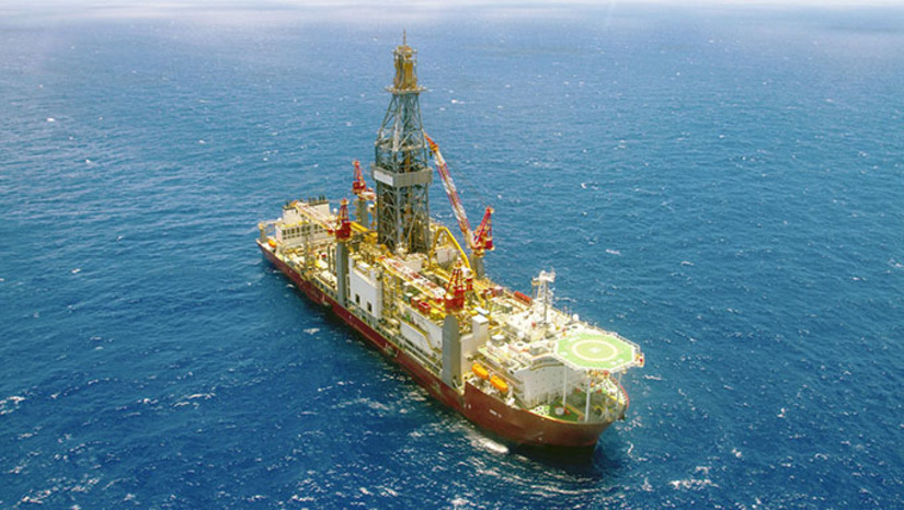 Imagem 1 -  O presidente da Petrobras, Jean Paul Prates, em resumo de um ano de gestão, escreveu: A Petrobras atingiu o maior valor de mercado da sua história. Consolidamos os resultados da nova estratégia de preços, atingimos excelentes números de produção no pré-sal e de processamento no refino. Conseguimos aumentar a perspectiva de investimentos totais da Petrobras para os próximos cinco anos, com responsabilidade, foco na disciplina de capital e compromisso de manter o endividamento sob controle". A sonda agora vai perfura ro segundo poço da Margem Equatorial no Litoral do Rio Grande do Norte. 