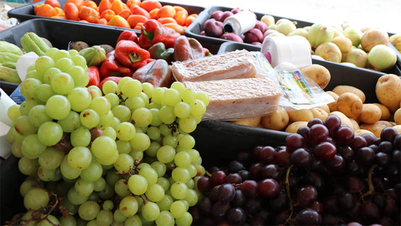 Imagem 1 -  Edital para abastecimento de hospitais com produtos da agricultura familiar está aberto. Entidades como cooperativas e associações rurais podem se inscrever até o dia 15 de março. O movimento do Governo do RN visa fortalecer e ampliar a rede de fornecedores a 27 unidades que fazem parte da rede estadual de saúde, como hospitais regionais e hemocentros. O termo de referência prevê a entrega de mais de 40 itens como arroz, feijão, legumes, hortaliças e frutas, qualificando a alimentação fornecida à população que recorre ao SUS e aos servidores da Sesap. 