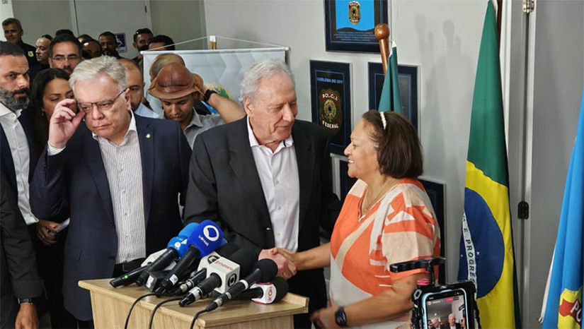 Imagem 1 - Ao se aproximar de 30 dias de buscas, Ministro retorna à Mossoró. Tatu e Martelo fugiram na madrugada do dia 14 de fevereiro de 2024. Nesta quarta-feira, 13, o ministro Ricardo Lewandowski, da Justiça, desembarca em Mossoró para saber como andamento as buscas e também sobre o inquérito instaurado pela Polícia Federal para apontar como os dois presos conseguiram fugir do Presídio Federal. Ainda em Mossoró, Lewandowski deve conversar com a imprensa, por volta das 14h30. Imagem 1 - Ao se aproximar de 30 dias de buscas, Ministro retorna à Mossoró. Tatu e Martelo fugiram na madrugada do dia 14 de fevereiro de 2024. Nesta quarta-feira, 13, o ministro Ricardo Lewandowski, da Justiça, desembarca em Mossoró para saber como andamento as buscas e também sobre o inquérito instaurado pela Polícia Federal para apontar como os dois presos conseguiram fugir do Presídio Federal. Ainda em Mossoró, Lewandowski deve conversar com a imprensa, por volta das 14h30.
