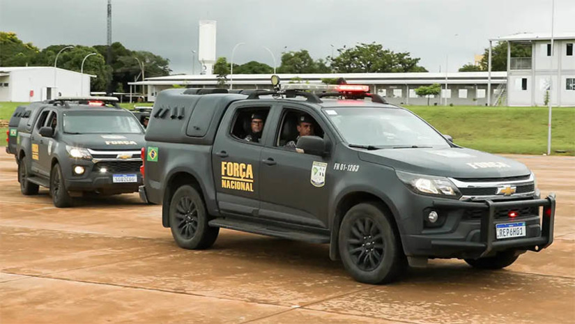 Imagem 1 -  Lewandowski autoriza a permanência da Força Nacional em Mossoró até o dia 29 de março. As tropas seguirão dando apoio à Polícia Federal, no Estado do Rio Grande do Norte, nos esforços de captura dos foragidos da Penitenciária Federal de Mossoró. A portaria autorizando a prorrogação da permanência da Força Nacional no município foi publicada na edição desta quarta-feira (20) do Diário Oficial da União. 